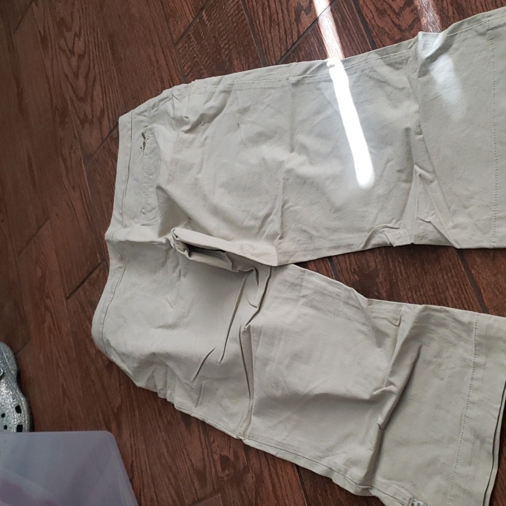 Oneill capris - Picture 2 of 2